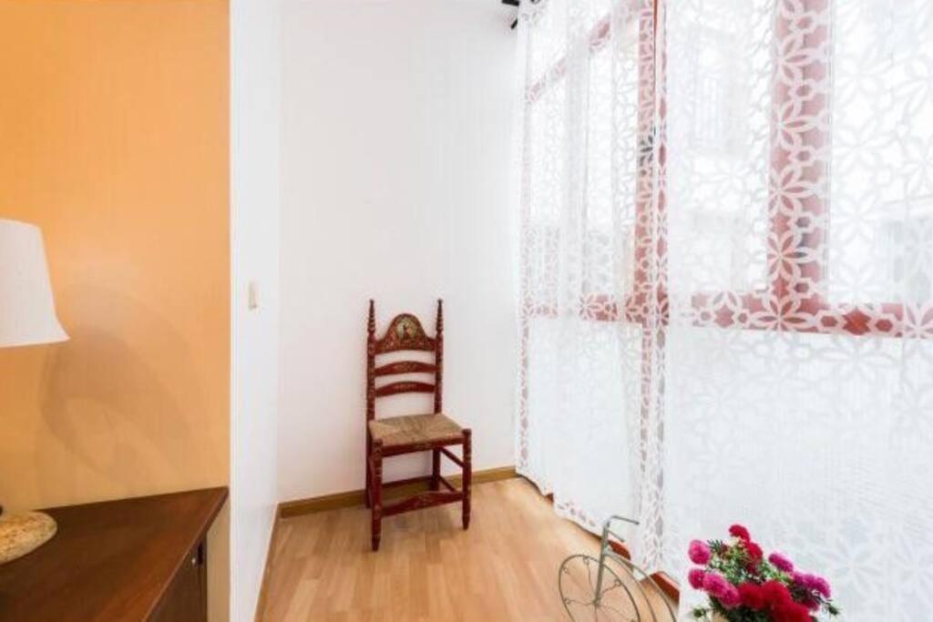 Luminoso Apartamento En Lavapies-Tirso De Molina Madrid Exteriör bild